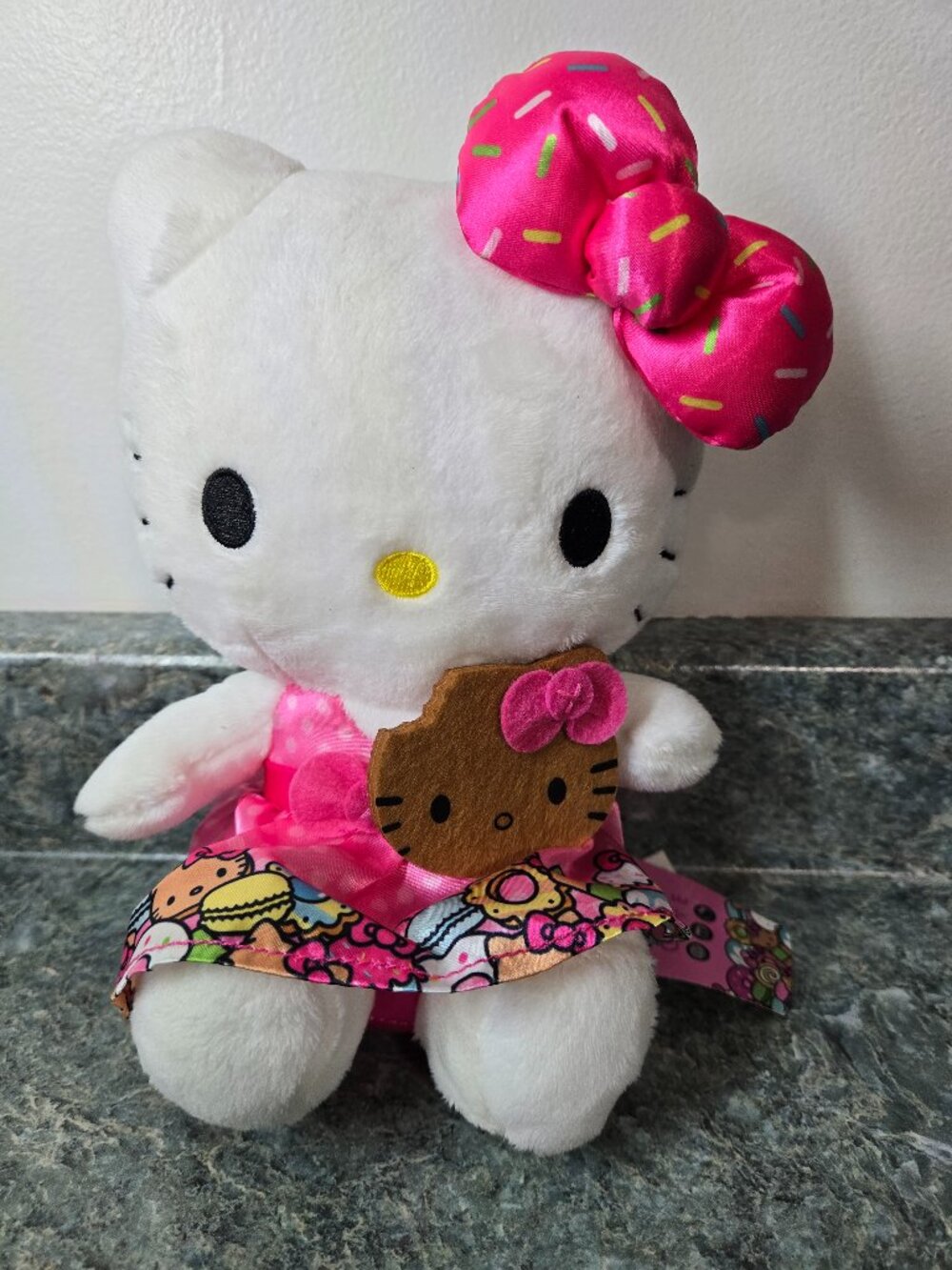 Hello Kitty Bakery Gingerbread Cookie Plush 2021 – Sanrio Baker Dress-NWT